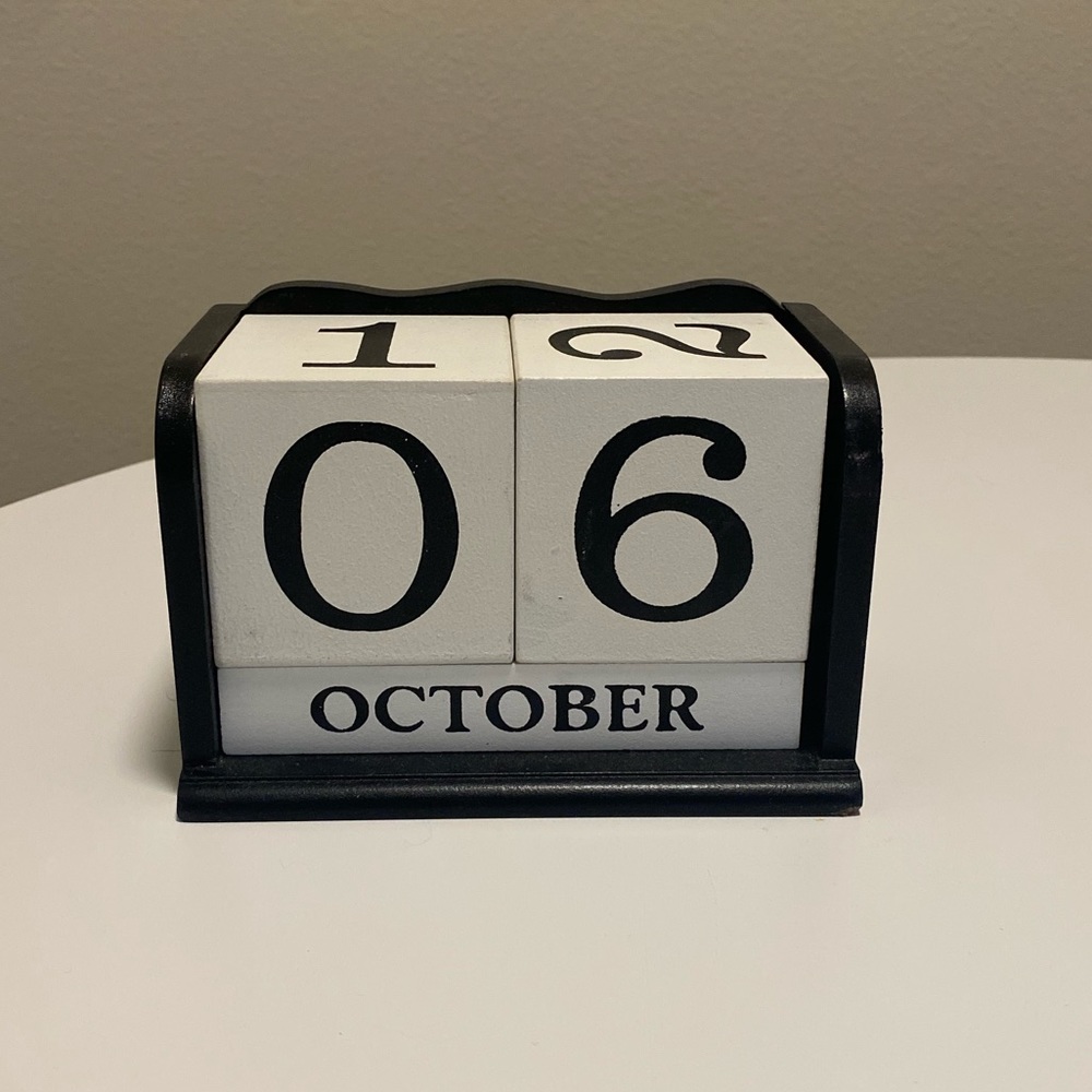Block Calendar - Picture 2 of 3